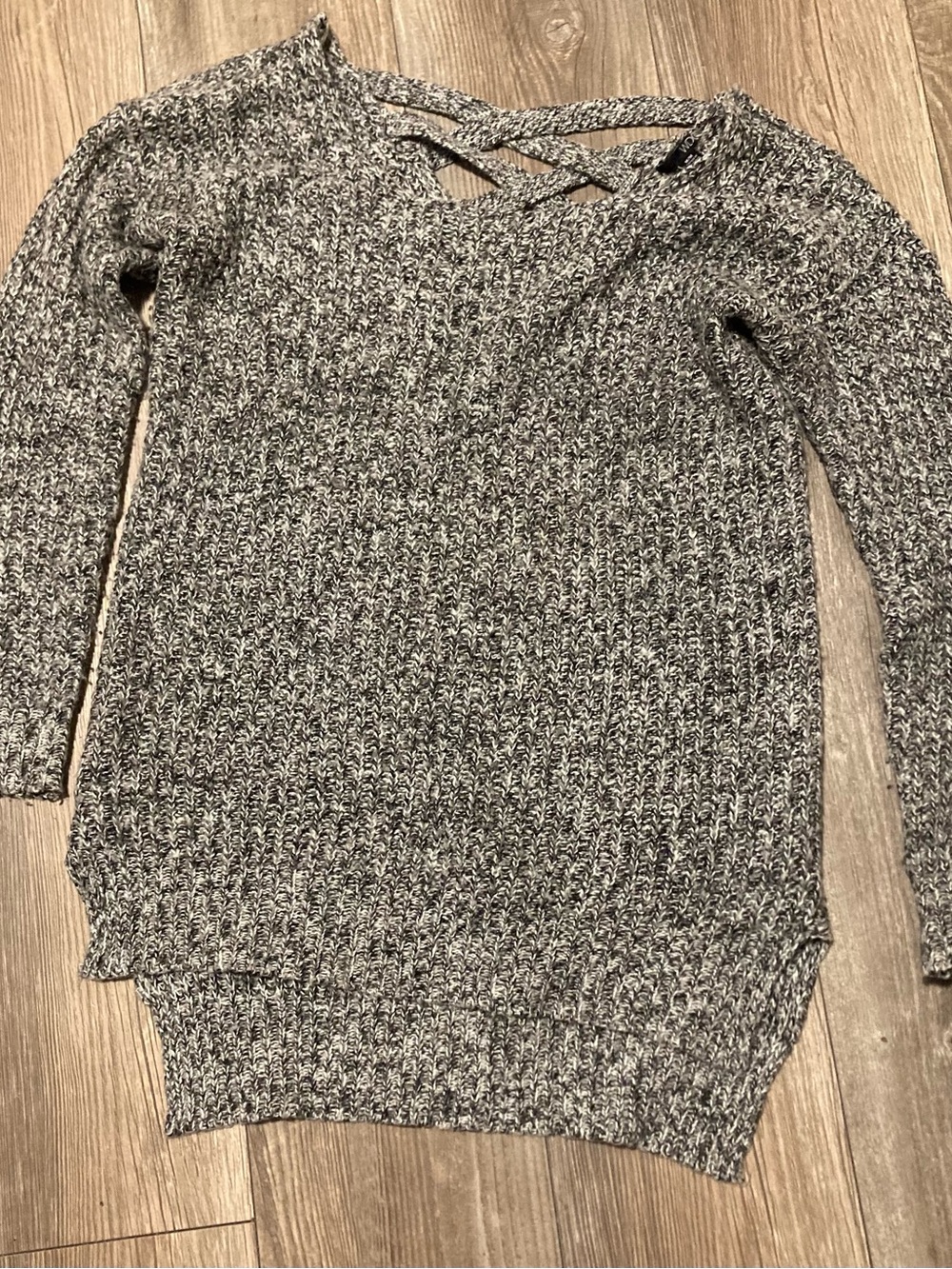 Crisscross Knit Pullover Sweater - Heather Gray